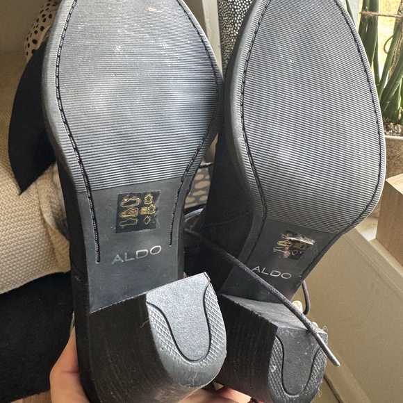 zip up heeled booties 🐈‍⬛🌙 - Picture 6 of 7